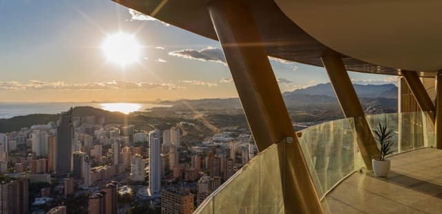 4 soverom Leilighet til salgs i Levante, Benidorm med svømmebasseng garasje - € 2 500 000 (Ref: 9454620)