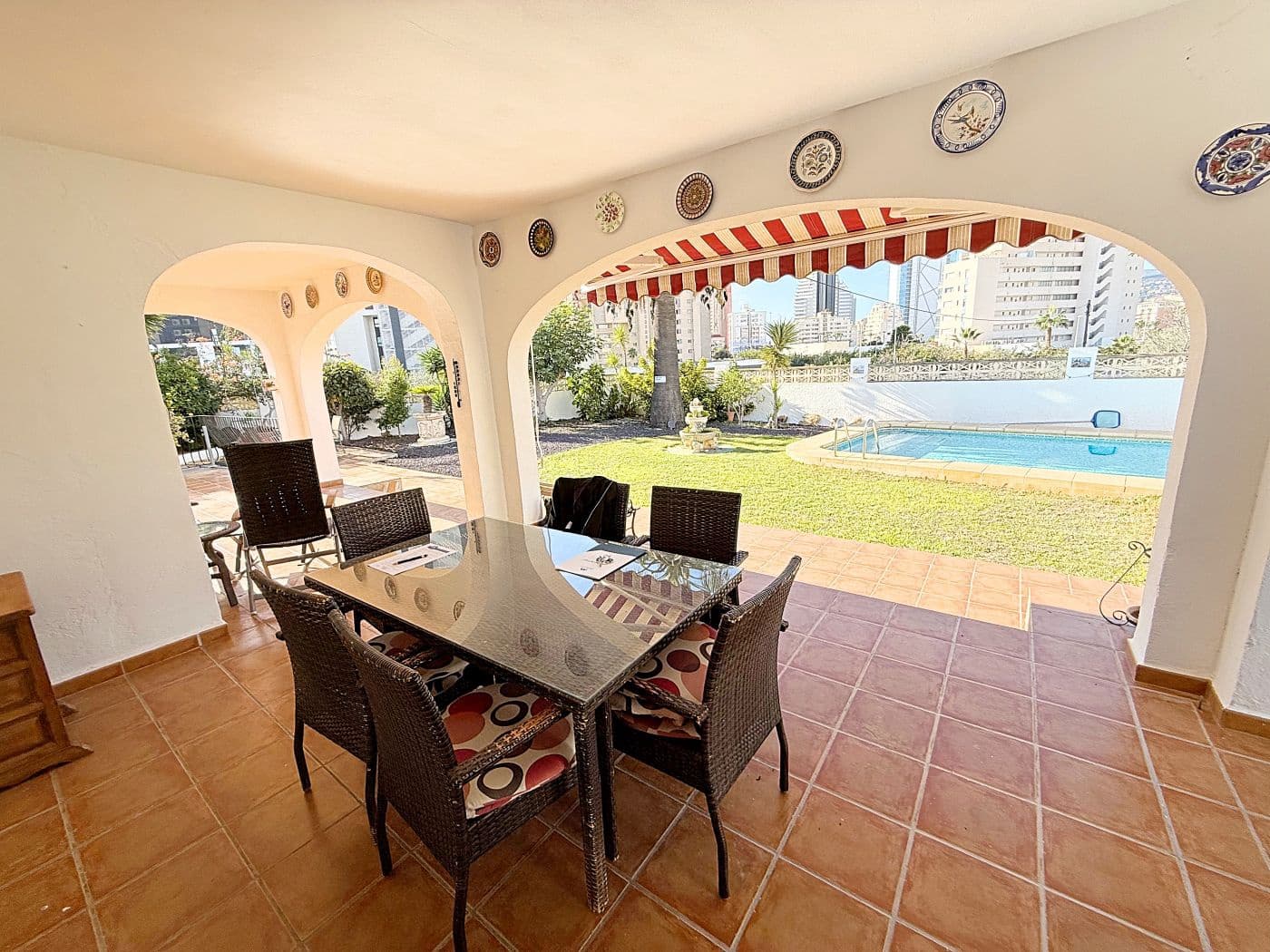 4 bedroom Villa for sale in Calpe / Calp with pool garage - € 540,000 (Ref: 9454621)