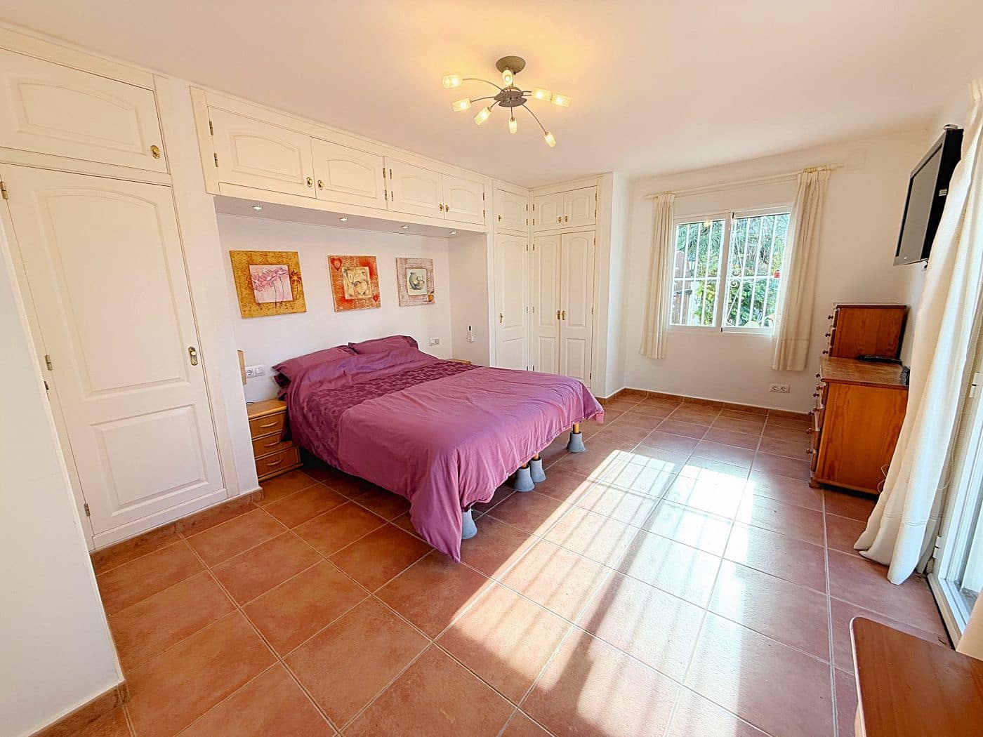 4 bedroom Villa for sale in Calpe / Calp with pool garage - € 540,000 (Ref: 9454621)