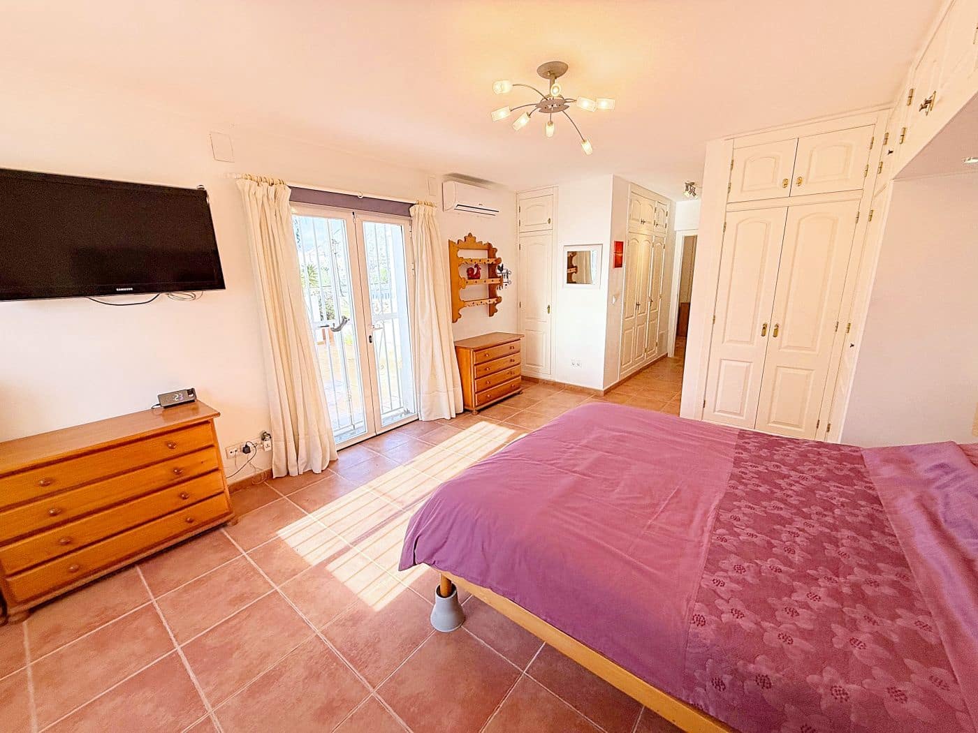 4 bedroom Villa for sale in Calpe / Calp with pool garage - € 540,000 (Ref: 9454621)