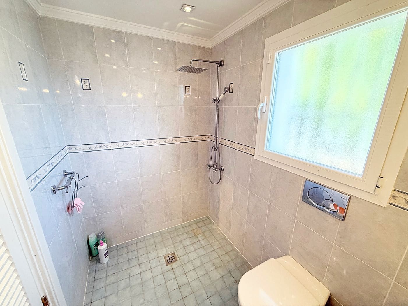 4 bedroom Villa for sale in Calpe / Calp with pool garage - € 540,000 (Ref: 9454621)