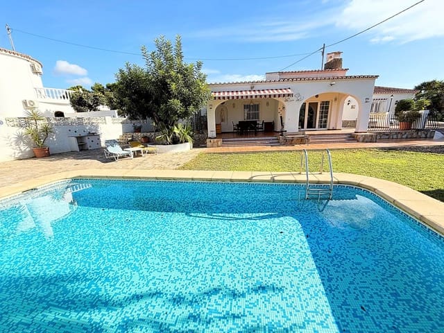 4 bedroom Villa for sale in Calpe / Calp with pool garage - € 540,000 (Ref: 9454621)