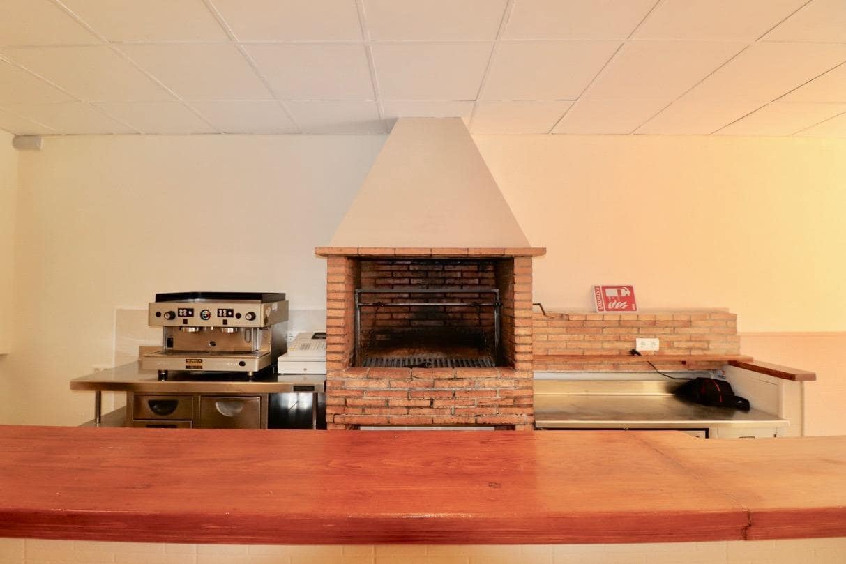 Kommersiell til salgs i Benidorm - € 130 000 (Ref: 9454626)