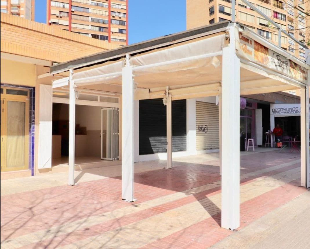 Kommersiell til salgs i Benidorm - € 130 000 (Ref: 9454626)