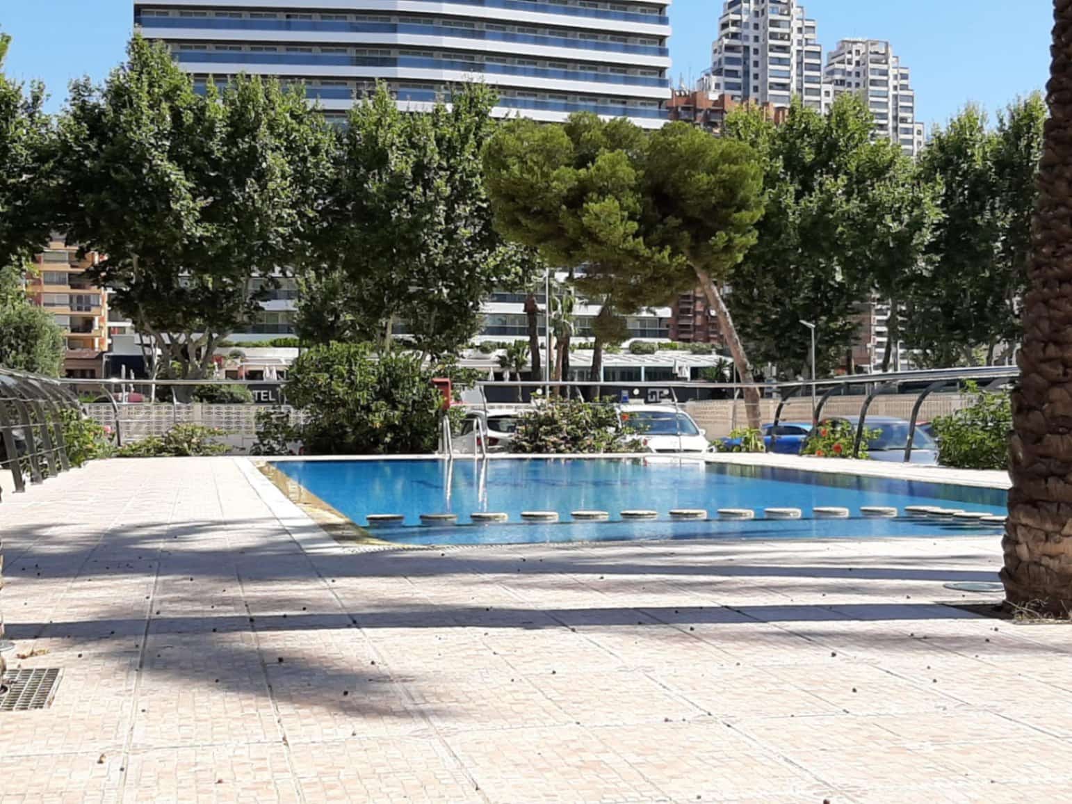 1 Zimmer Apartment zu verkaufen in Benidorm mit Pool - 265.000 € (Ref: 9454627)