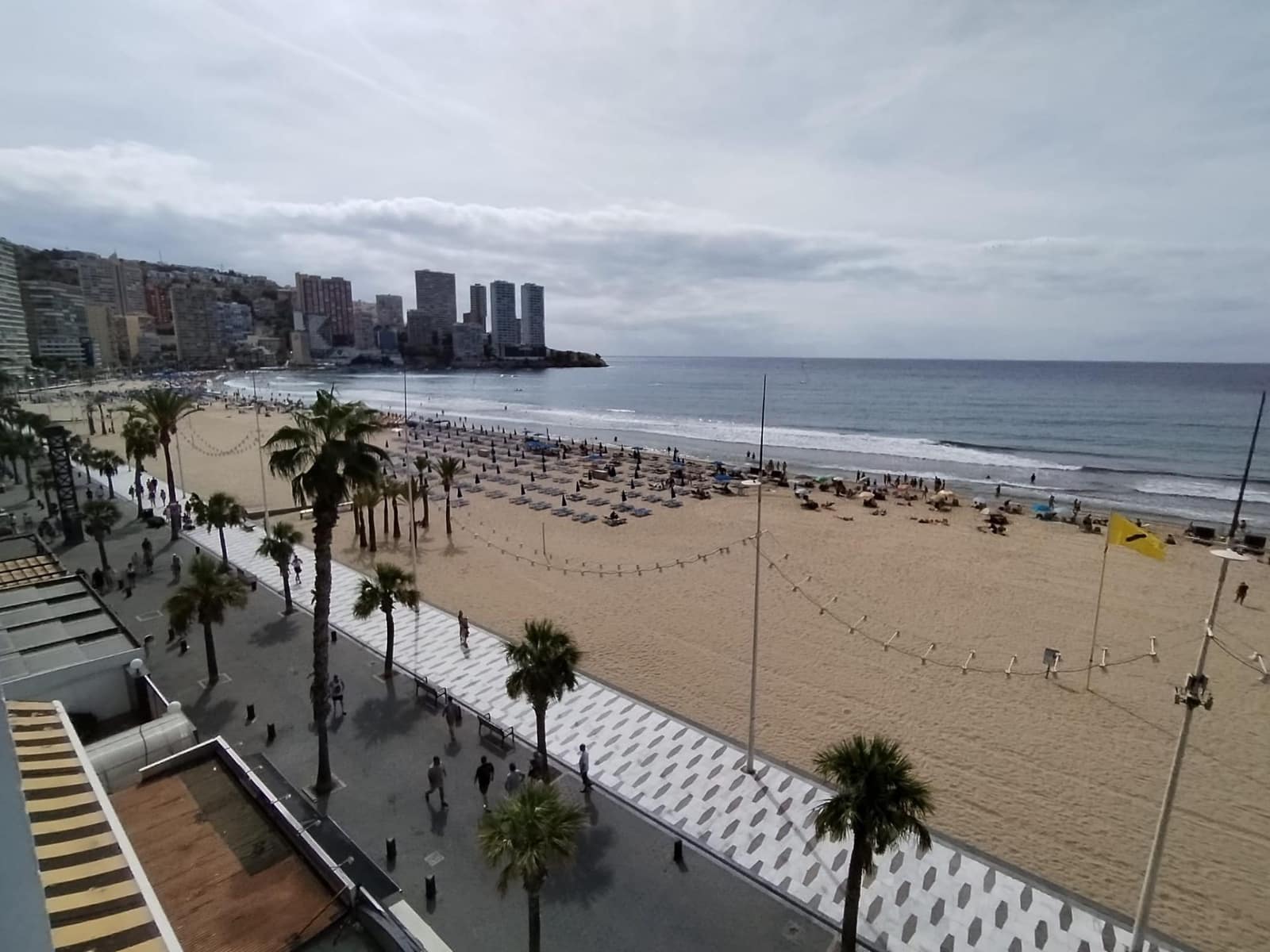 1 Zimmer Apartment zu verkaufen in Benidorm mit Pool - 265.000 € (Ref: 9454627)