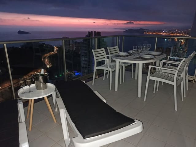 2 soveværelse Lejlighed til salg i Levante, Benidorm med swimmingpool garage - € 369.500 (Ref: 9454631)
