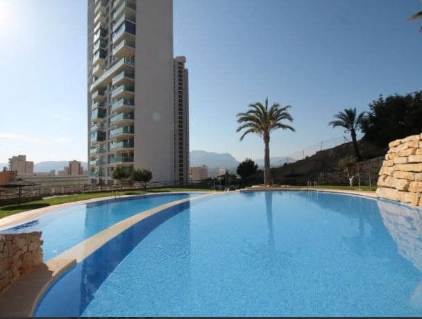 2 bedroom Apartment for sale in Benidorm with pool garage - € 369,500 (Ref: 9454631)