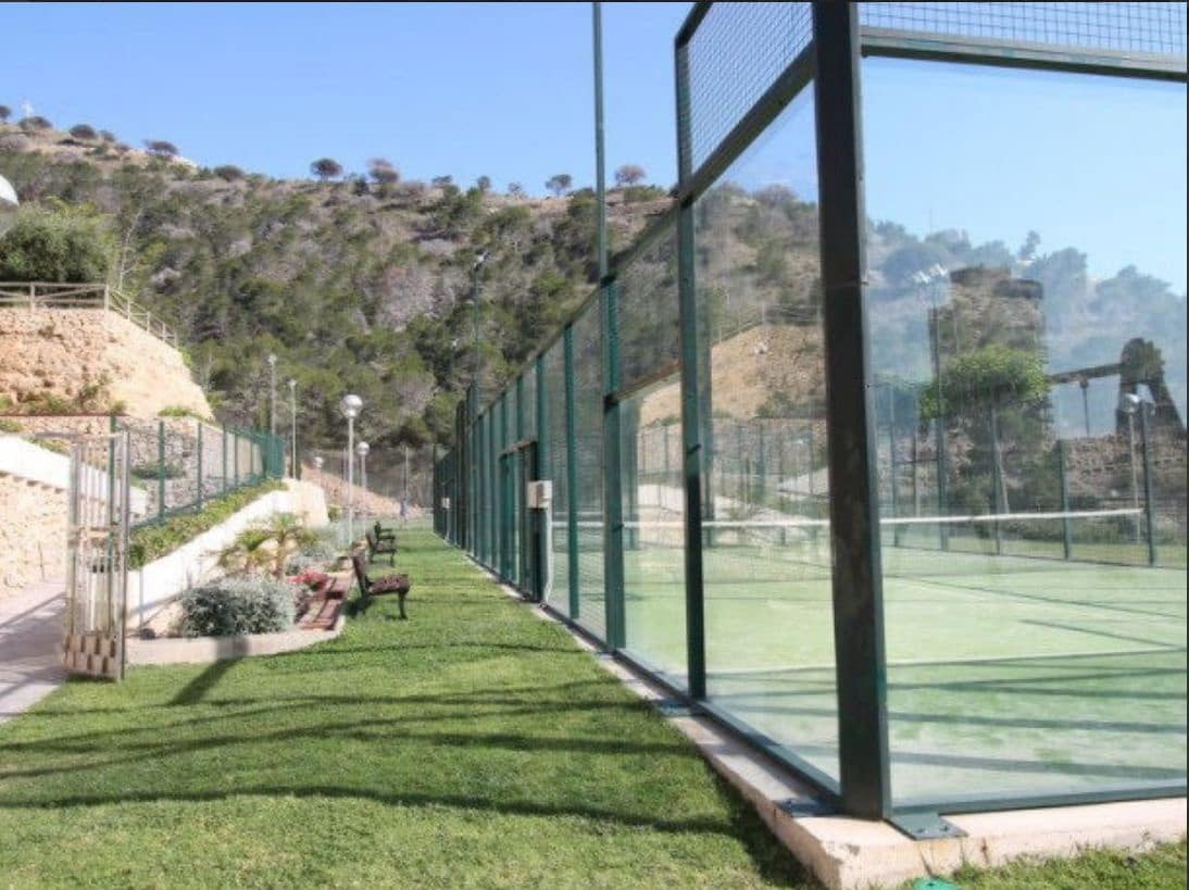 2 bedroom Apartment for sale in Benidorm with pool garage - € 369,500 (Ref: 9454631)