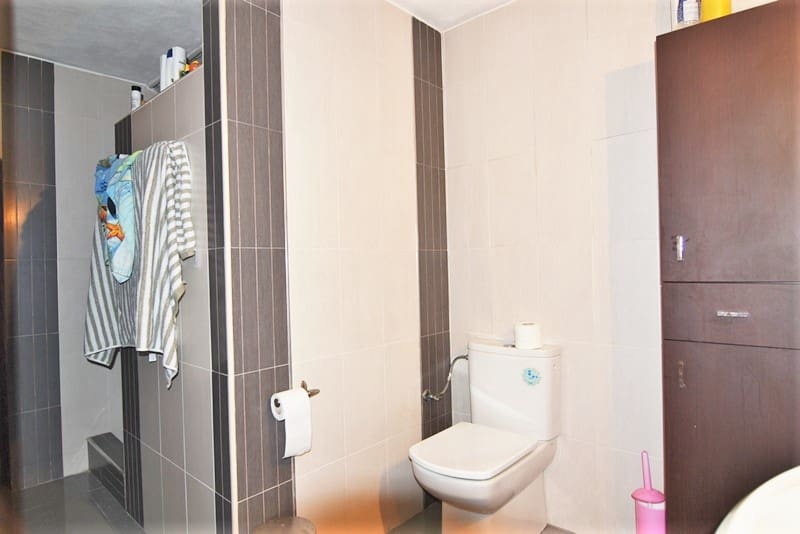 3 sypialnia Willa na sprzedaż w Benidorm z basenem garażem - 405 000 € (Ref: 9454632)