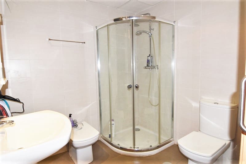 3 sypialnia Willa na sprzedaż w Benidorm z basenem garażem - 405 000 € (Ref: 9454632)