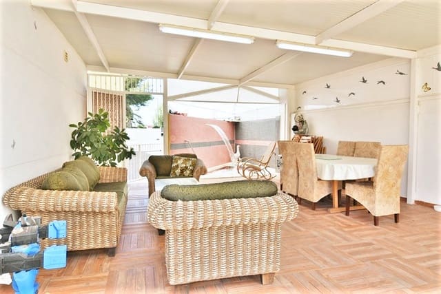 3 sypialnia Willa na sprzedaż w Benidorm z basenem garażem - 405 000 € (Ref: 9454632)