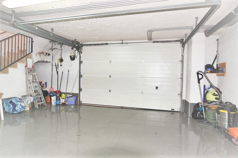 3 sypialnia Willa na sprzedaż w Benidorm z basenem garażem - 405 000 € (Ref: 9454632)