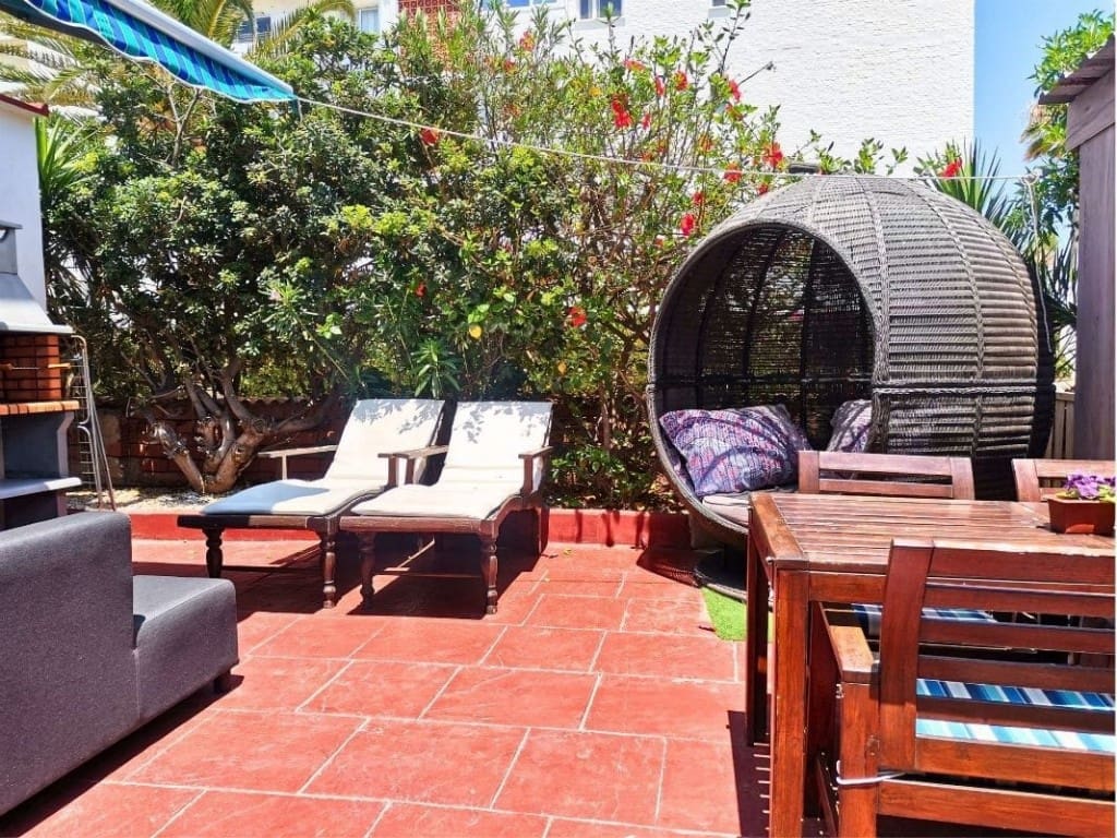 Chalet de 7 habitaciones en Alfaz del Pi / L'Alfàs del Pi en venta con garaje - 2.500.000 € (Ref: 9454634)