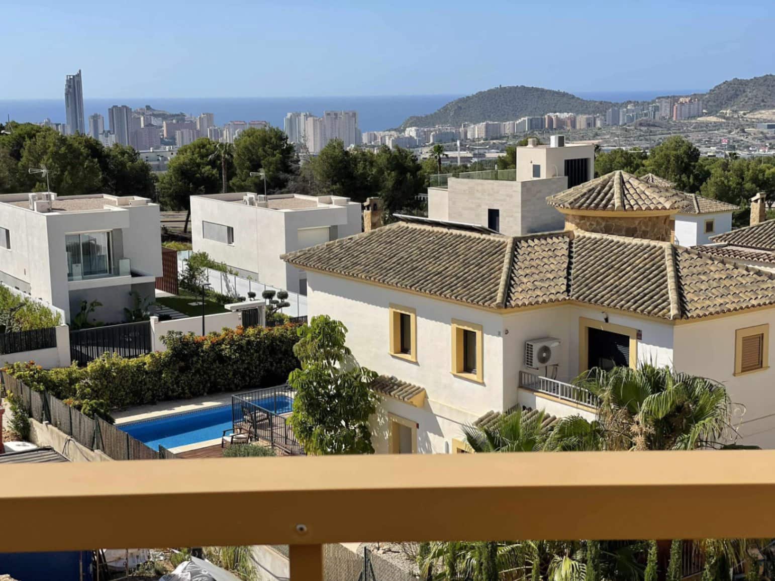 3 bedroom Apartment for sale in Finestrat with pool - € 357,000 (Ref: 9454639)
