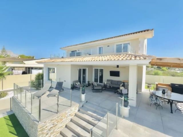 4 soverom Villa til salgs i Alfaz del Pi / L'Alfàs del Pi med svømmebasseng garasje - € 1 195 000 (Ref: 9454640)