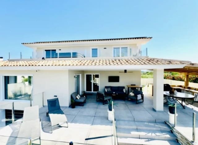 4 soverom Villa til salgs i Alfaz del Pi / L'Alfàs del Pi med svømmebasseng garasje - € 1 195 000 (Ref: 9454640)
