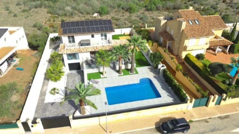 4 soverom Villa til salgs i Alfaz del Pi / L'Alfas del Pi med svømmebasseng garasje - € 1 195 000 (Ref: 9454640)