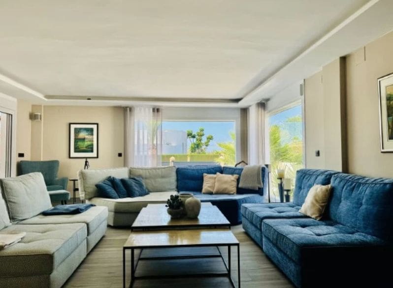 4 soverom Villa til salgs i Alfaz del Pi / L'Alfas del Pi med svømmebasseng garasje - € 1 195 000 (Ref: 9454640)