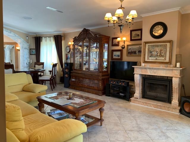 3 soverom Villa til salgs i Els Poblets med svømmebasseng garasje - € 899 000 (Ref: 9454641)