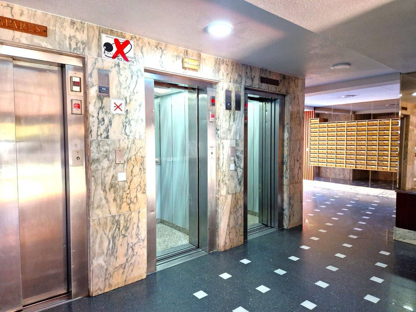 2 bedroom Apartment for sale in Benidorm with pool garage - € 215,000 (Ref: 9454642)