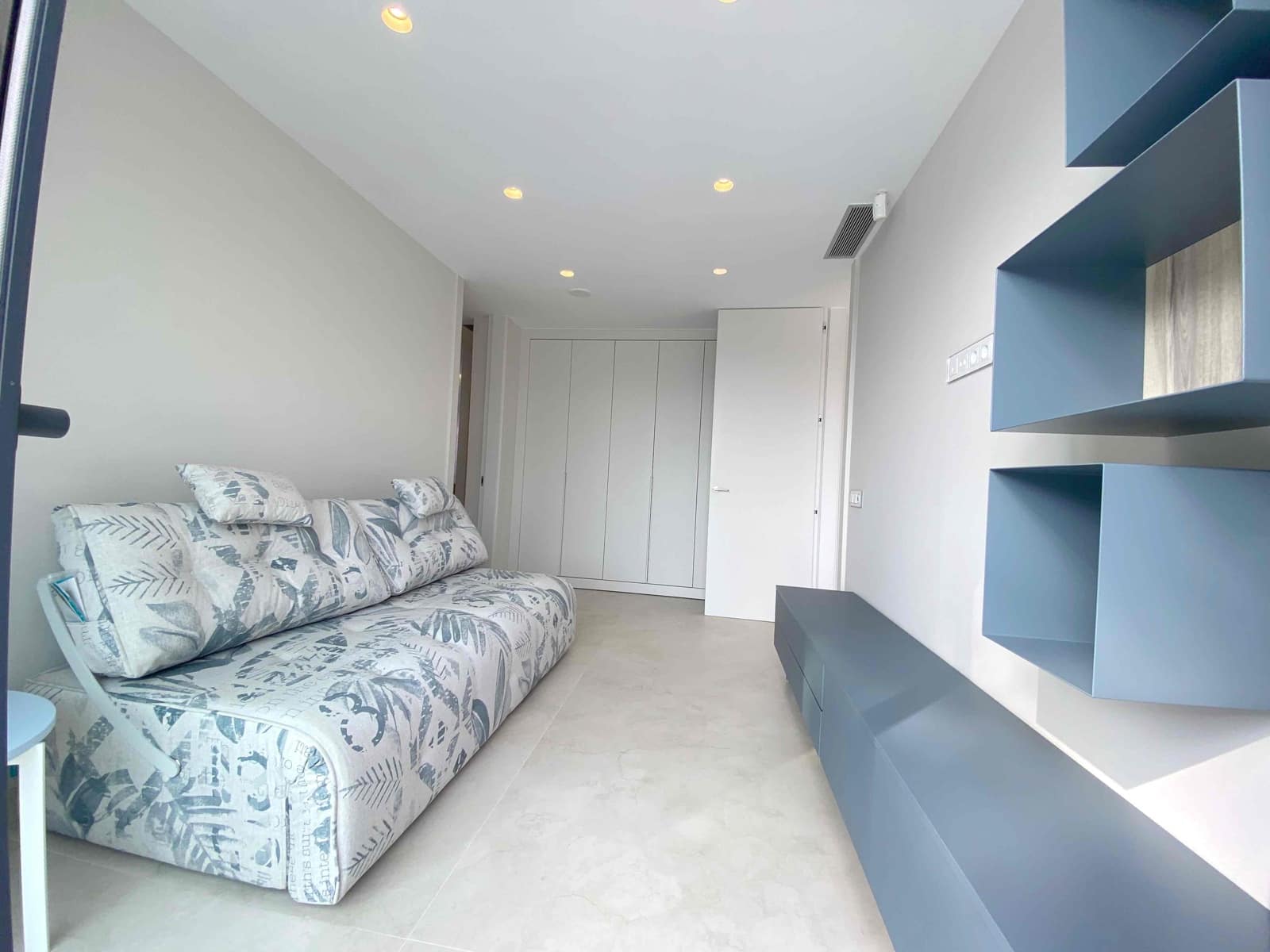 4 sypialnia Penthouse na sprzedaż w Benidorm z basenem garażem - 1 650 000 € (Ref: 9454643)