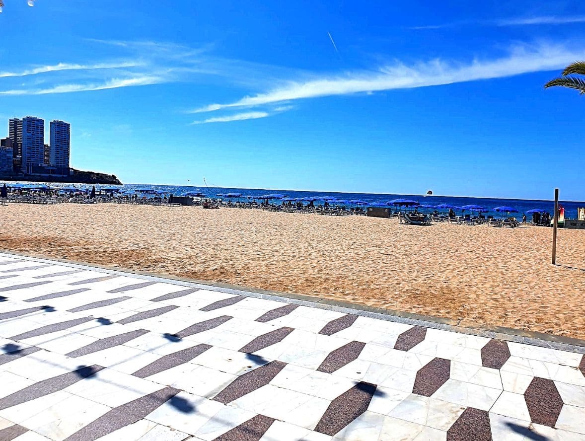 2 makuuhuone Huoneisto myytävänä paikassa Benidorm mukana 
autotalli - 348 000 € (Ref: 9454647)