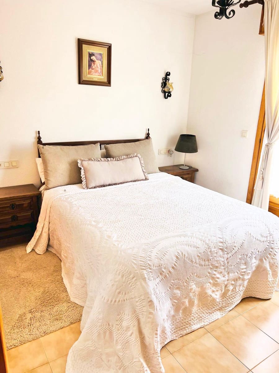 Casa de 3 habitaciones en Calpe / Calp en venta con piscina - 255.000 € (Ref: 9454650)