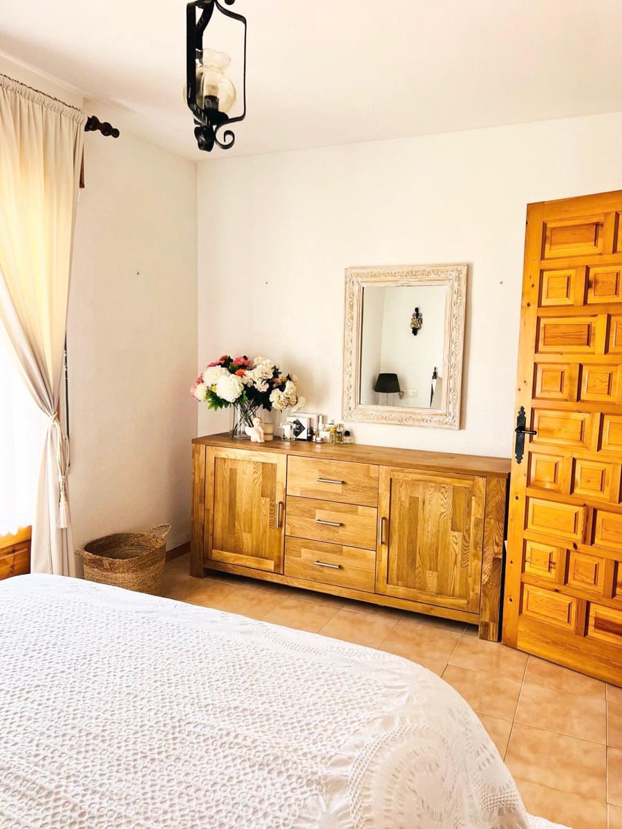 Casa de 3 habitaciones en Calpe / Calp en venta con piscina - 255.000 € (Ref: 9454650)