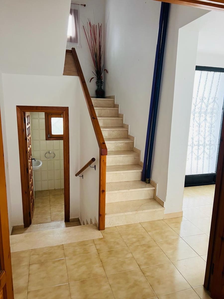 Casa de 3 habitaciones en Calpe / Calp en venta con piscina - 255.000 € (Ref: 9454650)