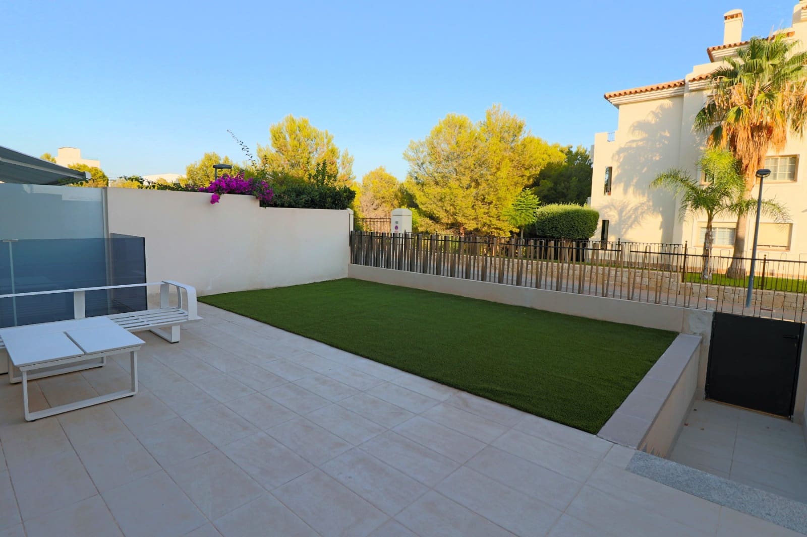 3 bedroom Apartment for sale in Finestrat with pool - € 550,000 (Ref: 9454654)