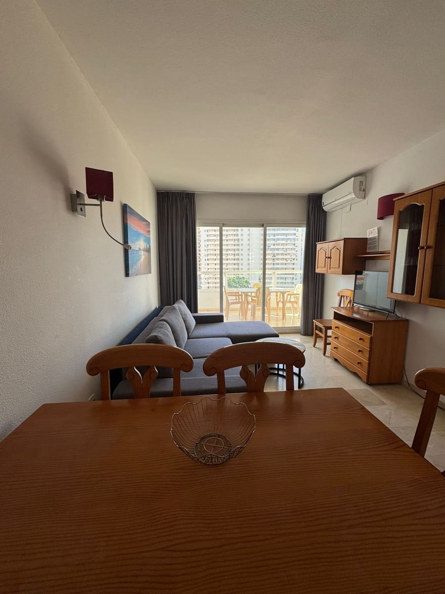 2 bedroom Apartment for sale in Benidorm with pool - € 252,000 (Ref: 9454657)