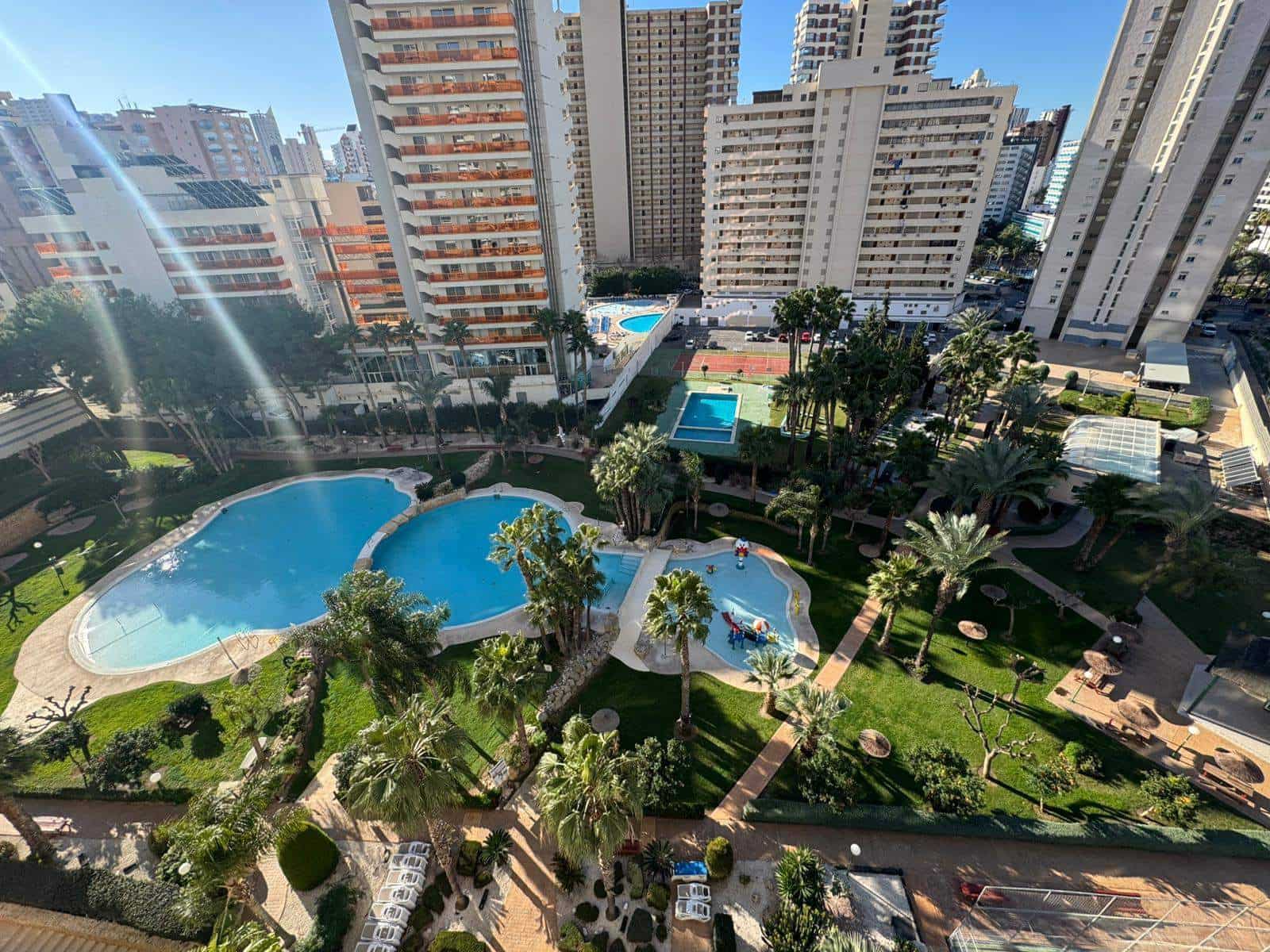 2 bedroom Apartment for sale in Benidorm with pool - € 252,000 (Ref: 9454657)
