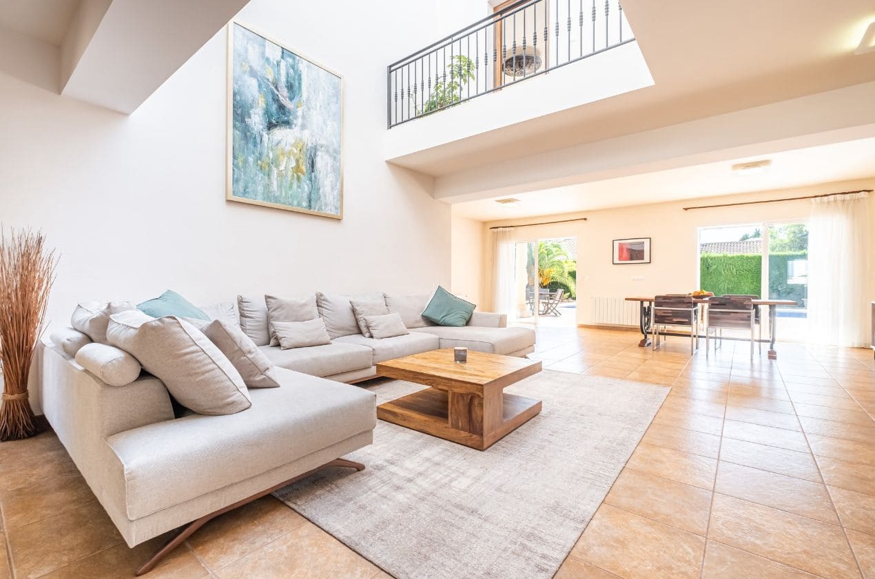 4 sypialnia Willa na sprzedaż w La Nucia z basenem garażem - 825 000 € (Ref: 9454660)