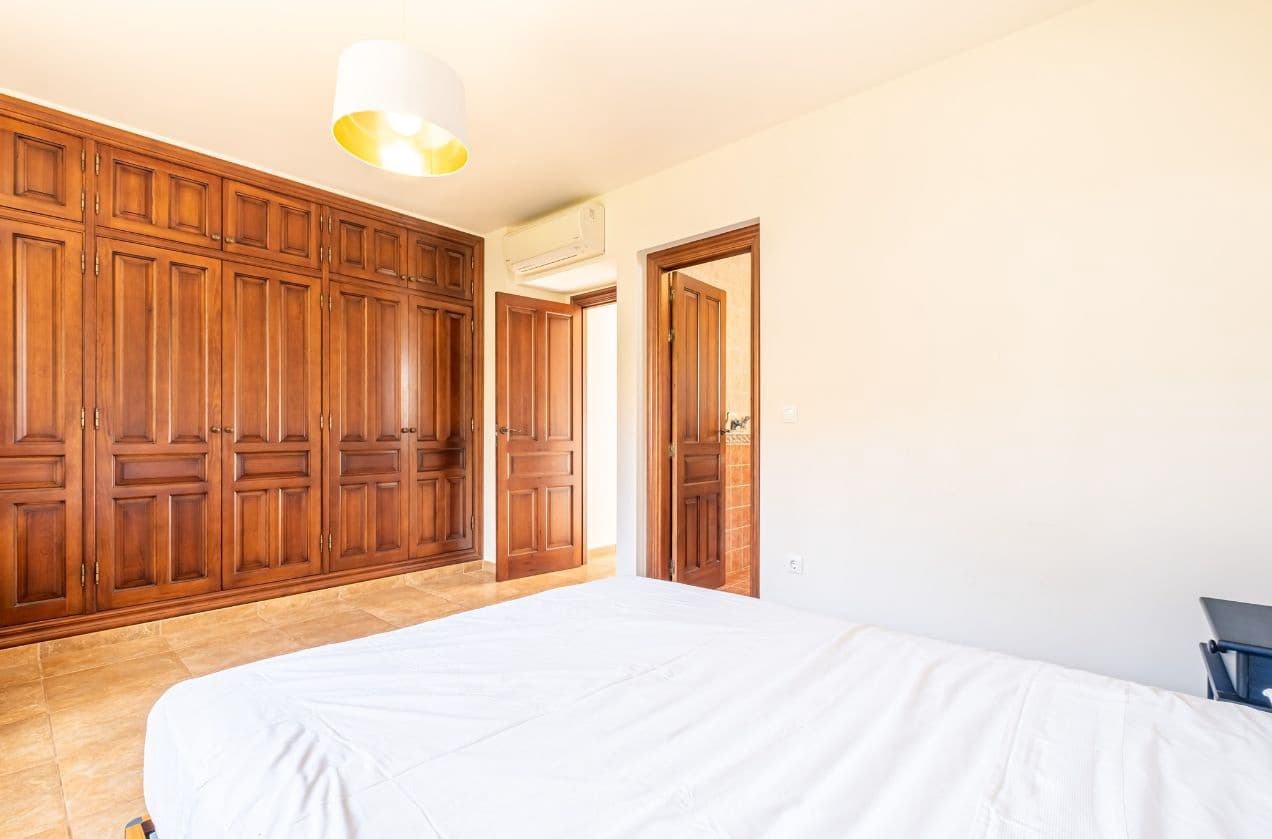 4 sypialnia Willa na sprzedaż w La Nucia z basenem garażem - 825 000 € (Ref: 9454660)