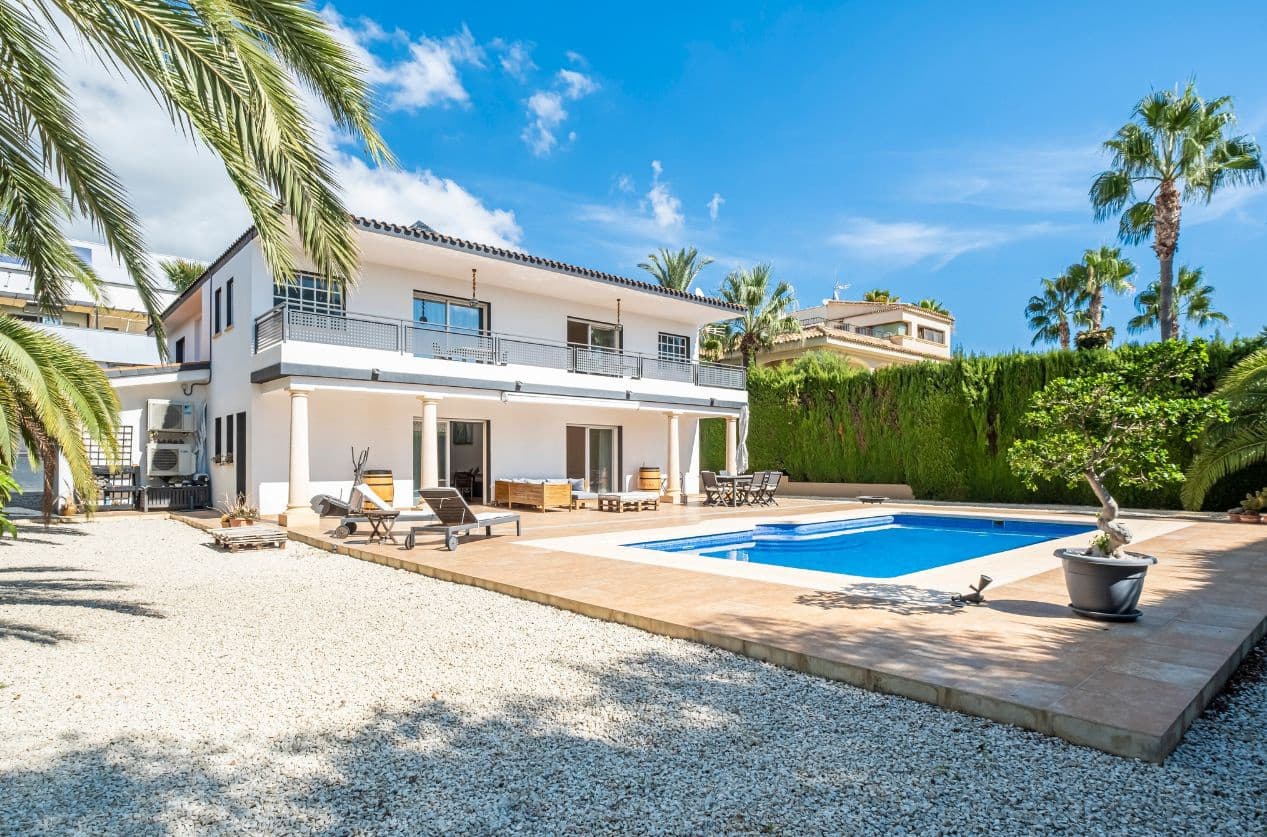 4 sypialnia Willa na sprzedaż w La Nucia z basenem garażem - 825 000 € (Ref: 9454660)