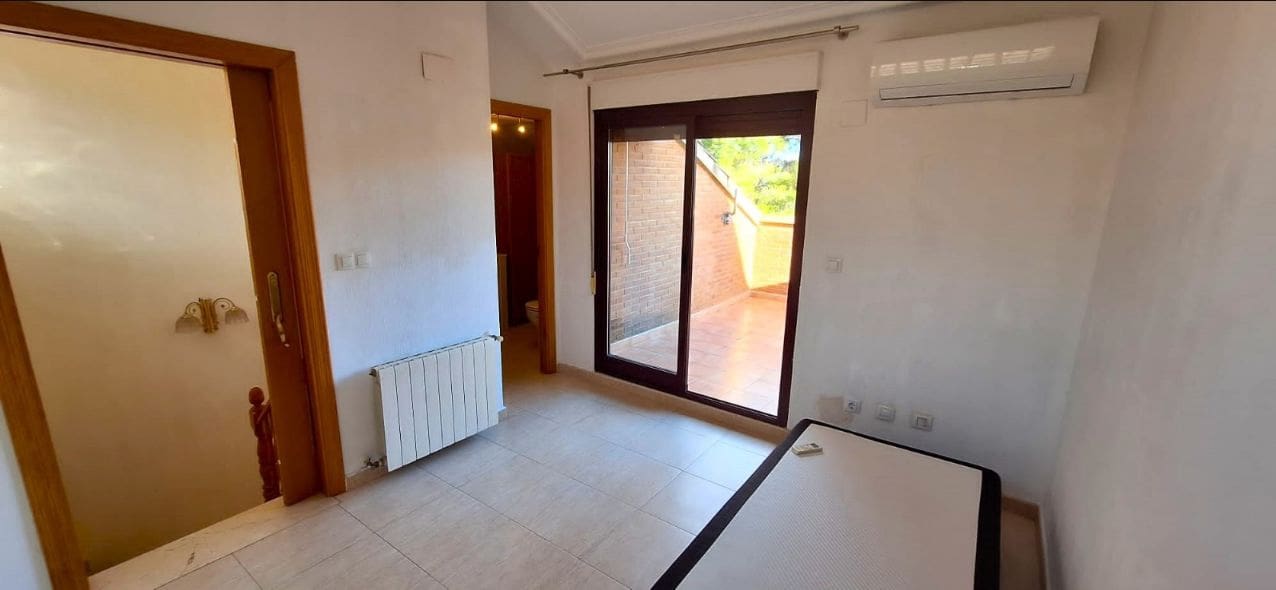 4 sypialnia Bungalow na sprzedaż w La Nucia z basenem garażem - 250 000 € (Ref: 9454661)