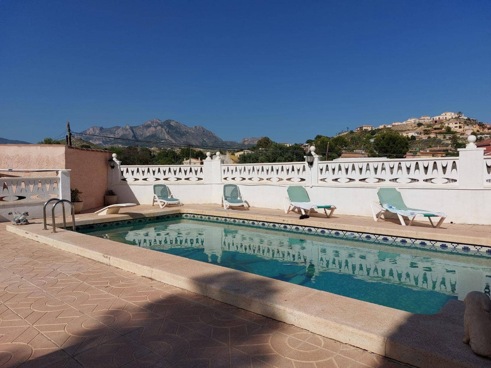 3 sypialnia Willa na sprzedaż w Busot z basenem garażem - 450 000 € (Ref: 9454662)