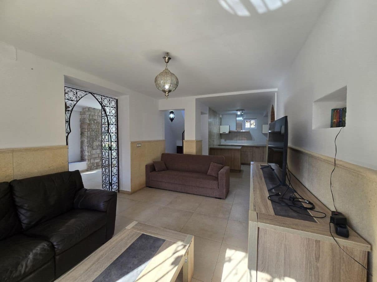 2 bedroom Villa for sale in El Campello with garage - € 570,000 (Ref: 9454664)