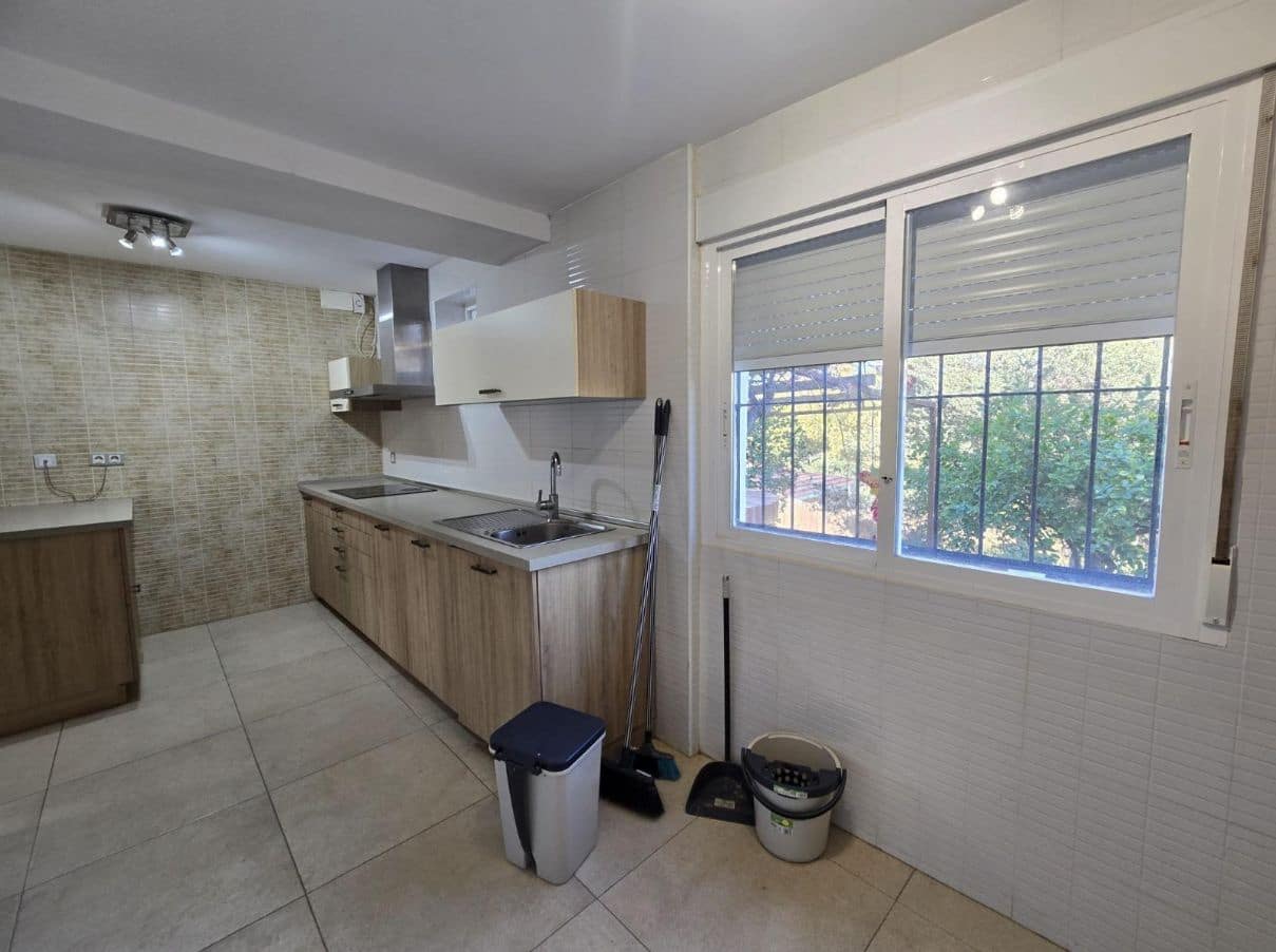 2 bedroom Villa for sale in El Campello with garage - € 570,000 (Ref: 9454664)