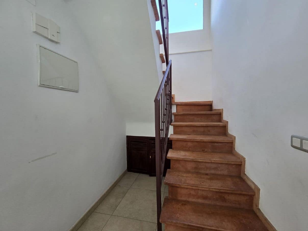 2 bedroom Villa for sale in El Campello with garage - € 570,000 (Ref: 9454664)