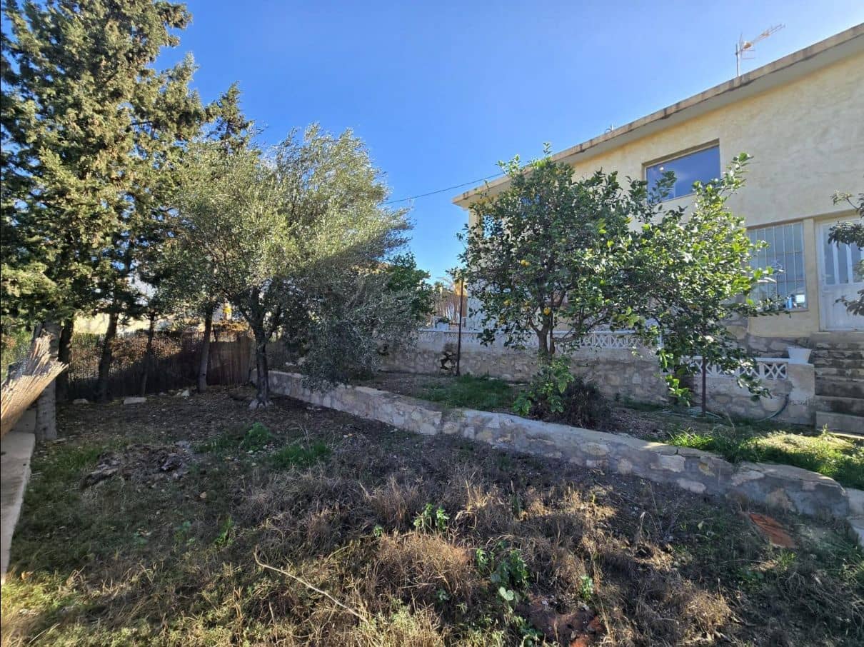 2 bedroom Villa for sale in El Campello with garage - € 570,000 (Ref: 9454664)