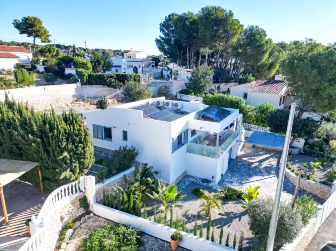 3 soveværelse Villa til salg i Benissa med garage - € 799.000 (Ref: 9454666)