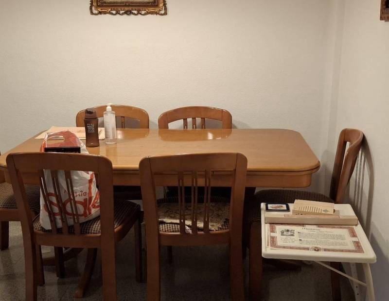 3 quarto Apartamento para venda em Benidorm com piscina - 225 000 € (Ref: 9454667)