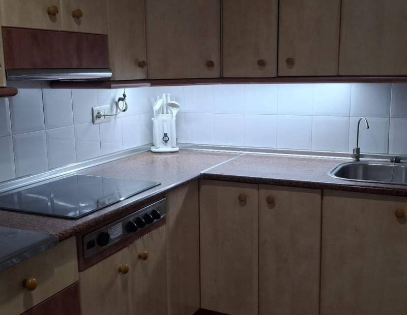 3 quarto Apartamento para venda em Benidorm com piscina - 225 000 € (Ref: 9454667)