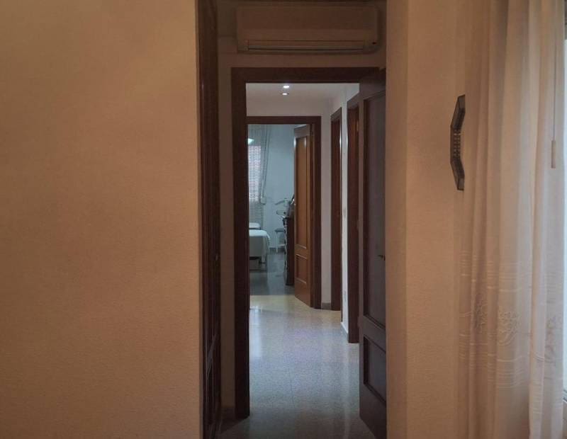 3 quarto Apartamento para venda em Benidorm com piscina - 225 000 € (Ref: 9454667)
