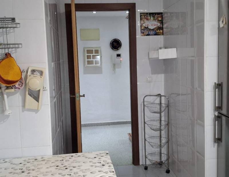 3 quarto Apartamento para venda em Benidorm com piscina - 225 000 € (Ref: 9454667)