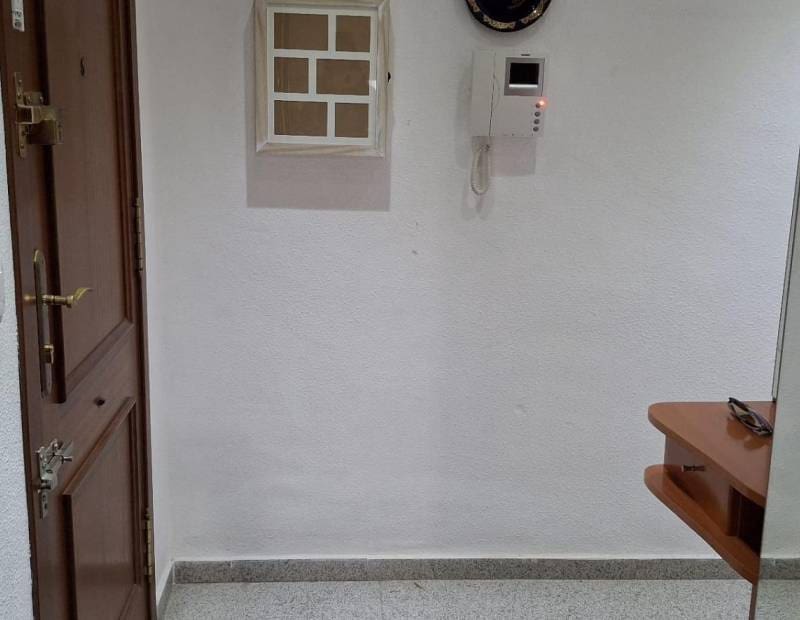 3 quarto Apartamento para venda em Benidorm com piscina - 225 000 € (Ref: 9454667)