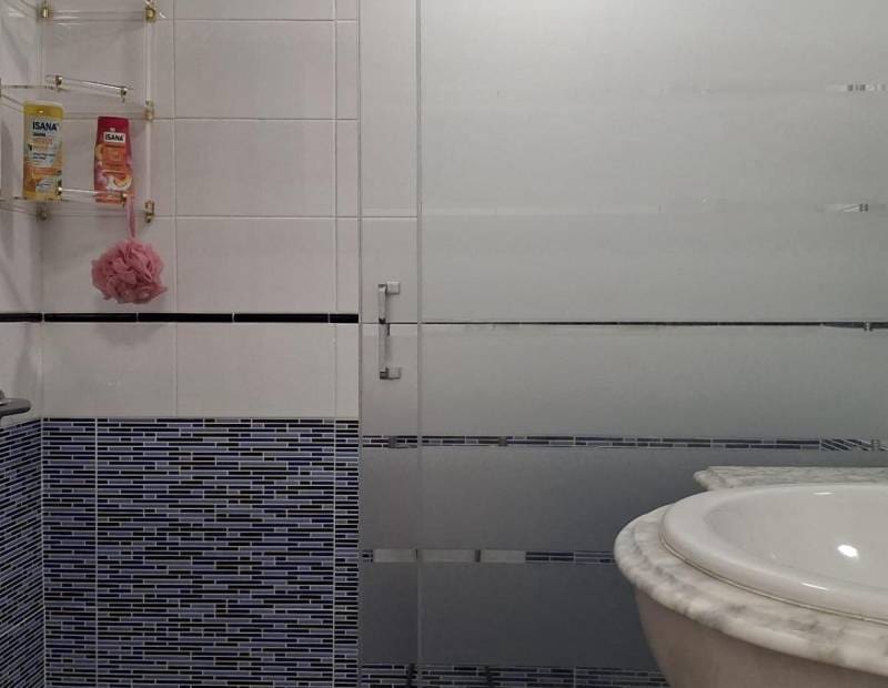 3 quarto Apartamento para venda em Benidorm com piscina - 225 000 € (Ref: 9454667)