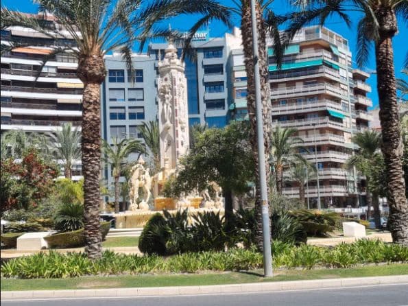 4 bedroom Apartment for sale in Alicante / Alacant city - € 480,000 (Ref: 9454668)